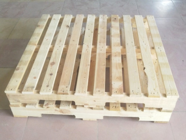 Pallet gỗ